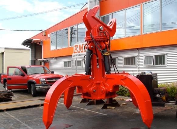 Hydraulic grapple for an 80 tonne excavator for Steel Serve at NZ Steel. Hydraulic grapple for an 80 tonne excavator for Steel Serve at NZ Steel.